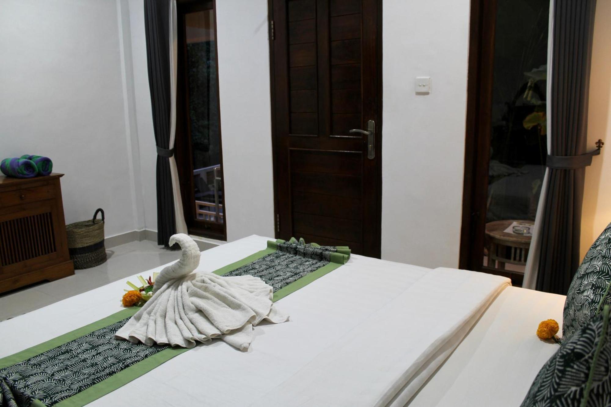 Hanaka Riverside Ubud Ngoại thất bức ảnh